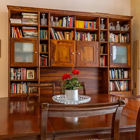 Apartment Traditional Maltese Styled 2br With Large Maltese Balcony & Internal Yard - Located In The Heart Of - Maltese Capital *