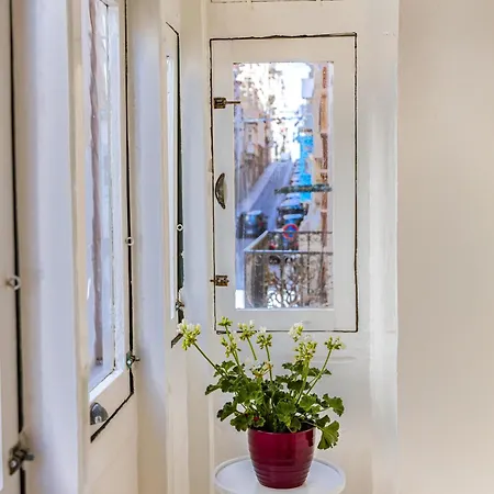 Traditional Maltese Styled 2br With Large Maltese Balcony & Internal Yard - Located In The Heart Of - Maltese Capital *