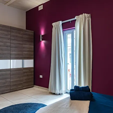 Traditional Maltese Styled 2br With Large Maltese Balcony & Internal Yard - Located In The Heart Of - Maltese Capital